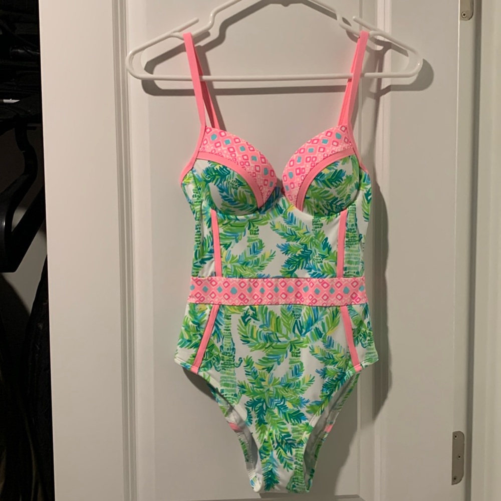 Lilly Pulitzer NWT size 2 Palma One Piece. Retails at $148